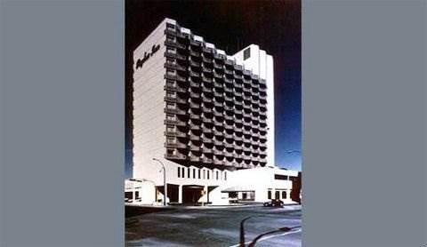 Doubletree By Hilton & Conference Centre Hotel Regina